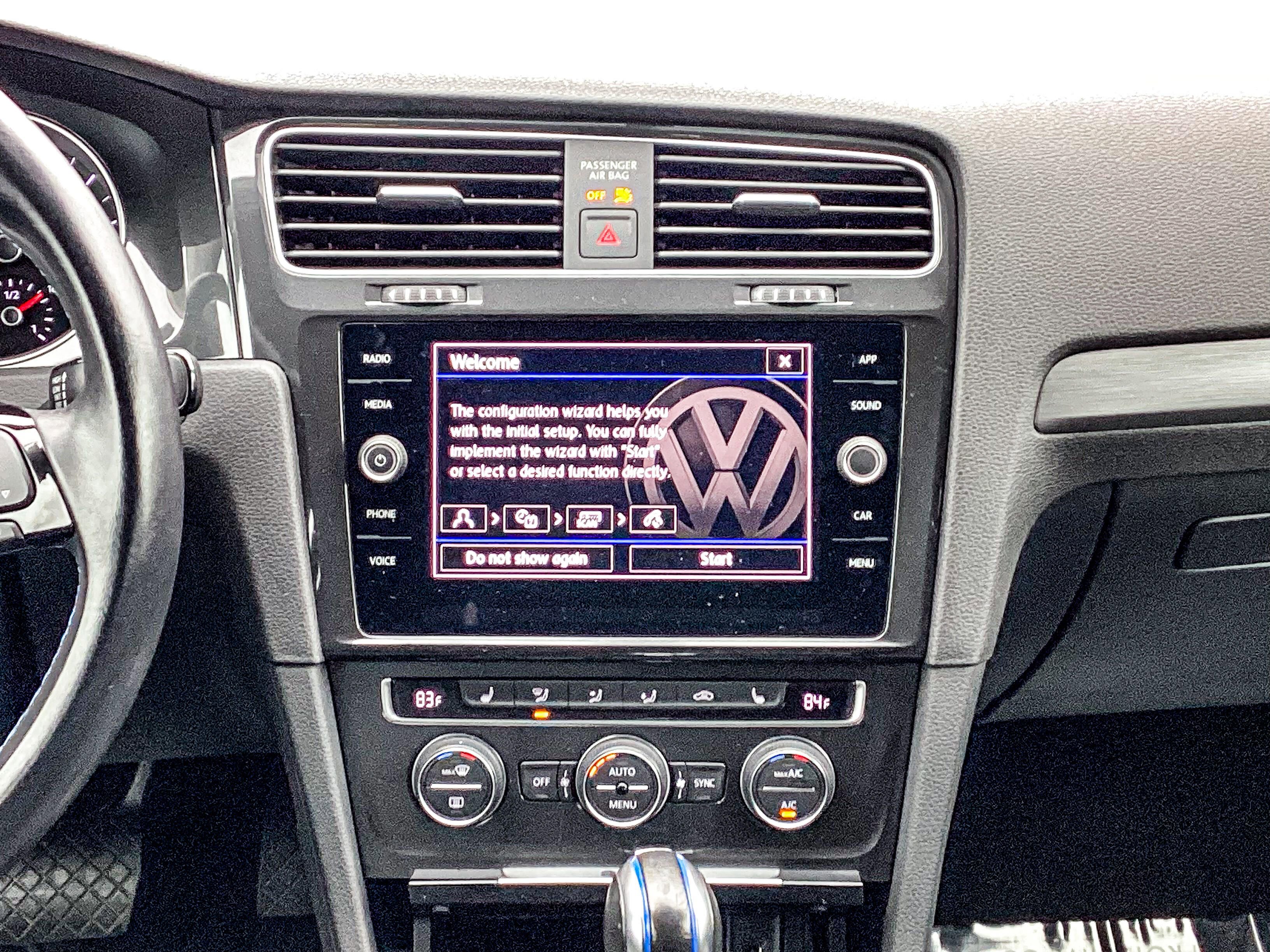 Used 2019 Volkswagen e-Golf SE w/ Driver Assistance Package image 18