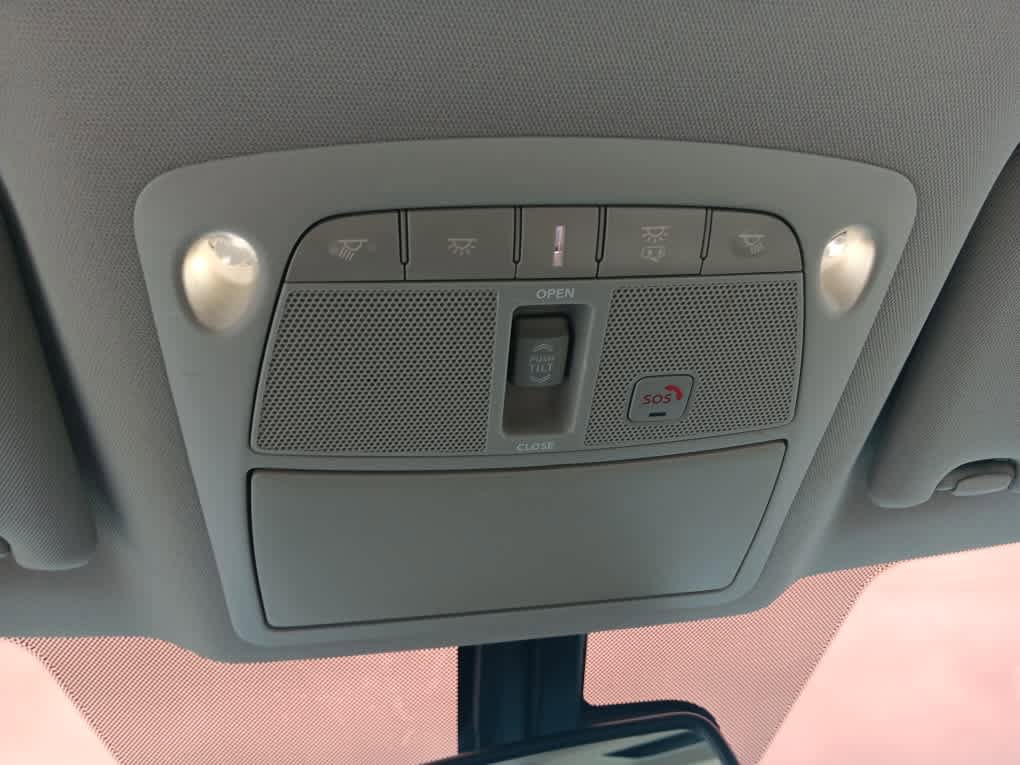 Used 2016 Nissan Maxima Platinum FWD image 24
