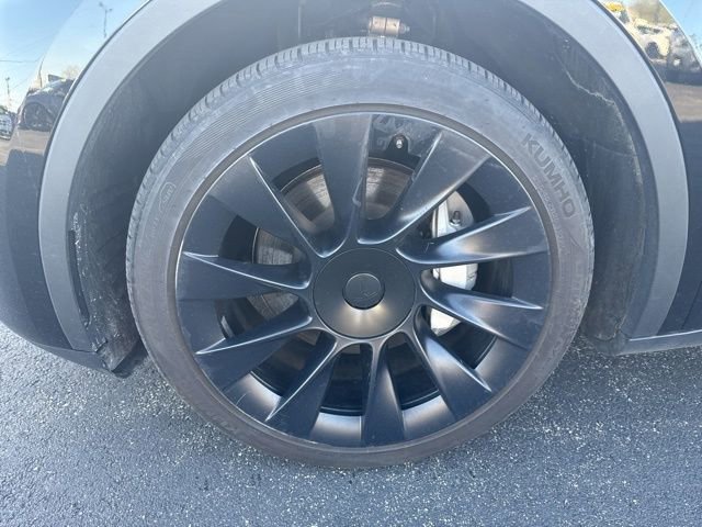Used 2023 Tesla Model Y Long Range AWD/4WD image 9