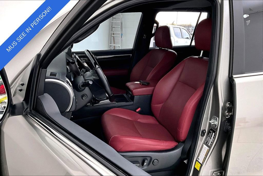 Used 2023 Lexus GX 460 Premium w/ Premium Package image 34
