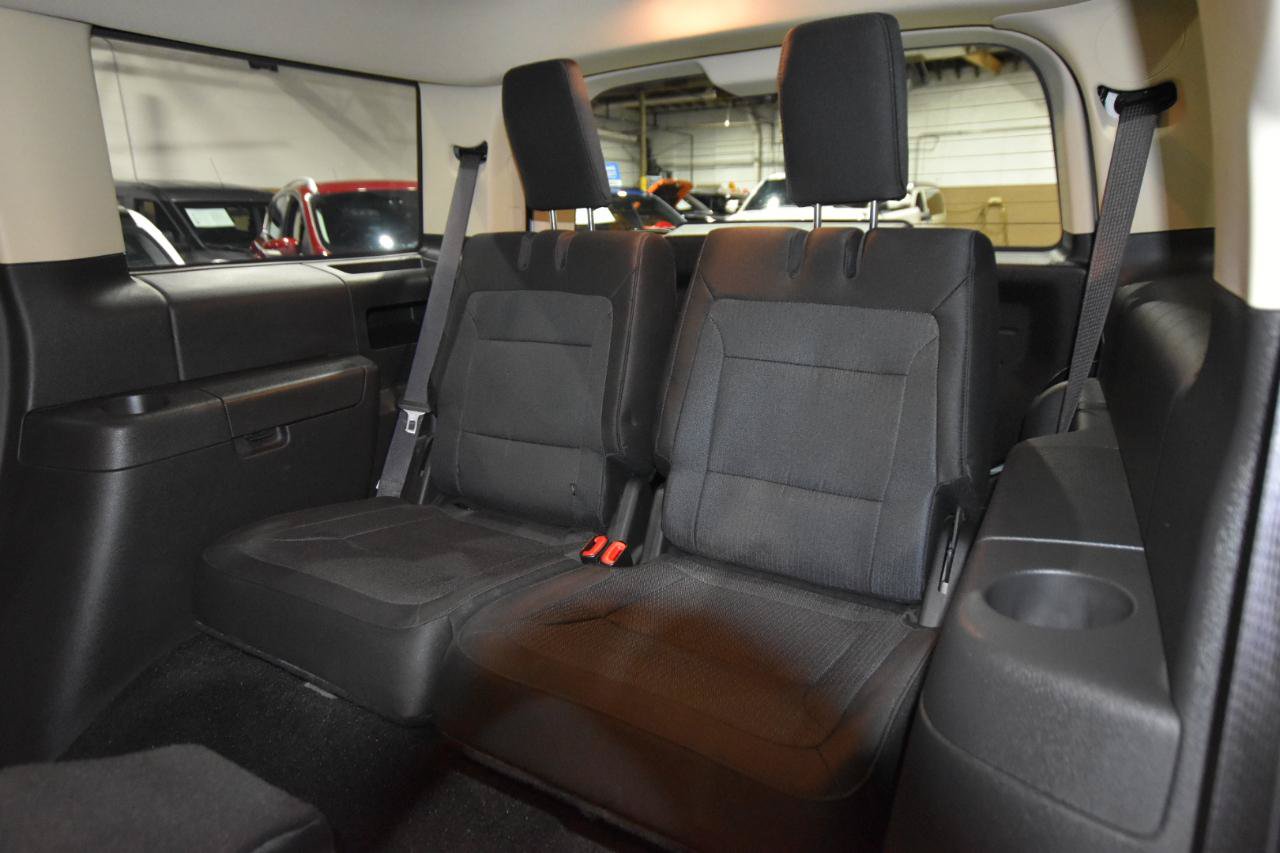 Used 2019 Ford Flex SE FWD image 35