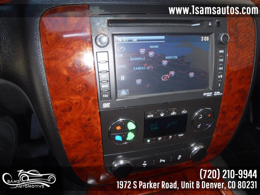 Used 2013 Chevrolet Avalanche LTZ image 36