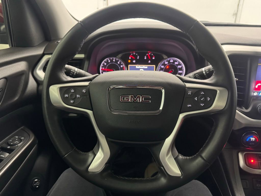 Used 2023 GMC Acadia SLT image 18