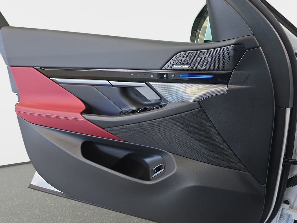 Used 2026 BMW 530i 530i w/ M Sport Package image 27