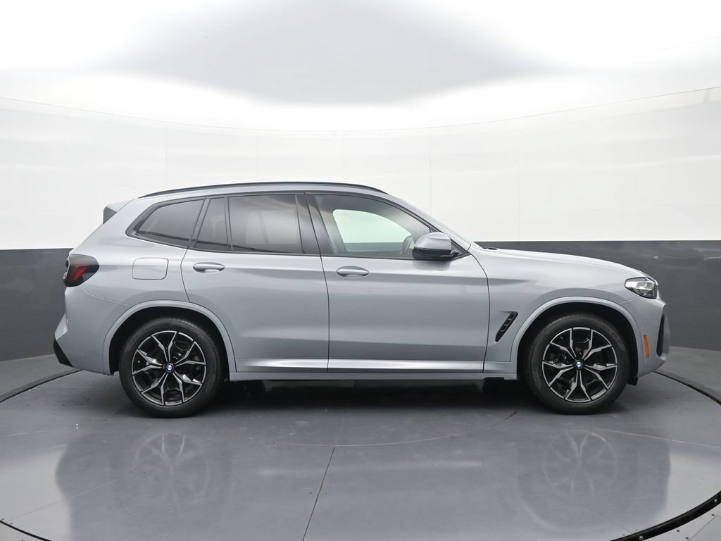 Used 2024 BMW X3 xDrive30i w/ Premium Package AWD/4WD image 8