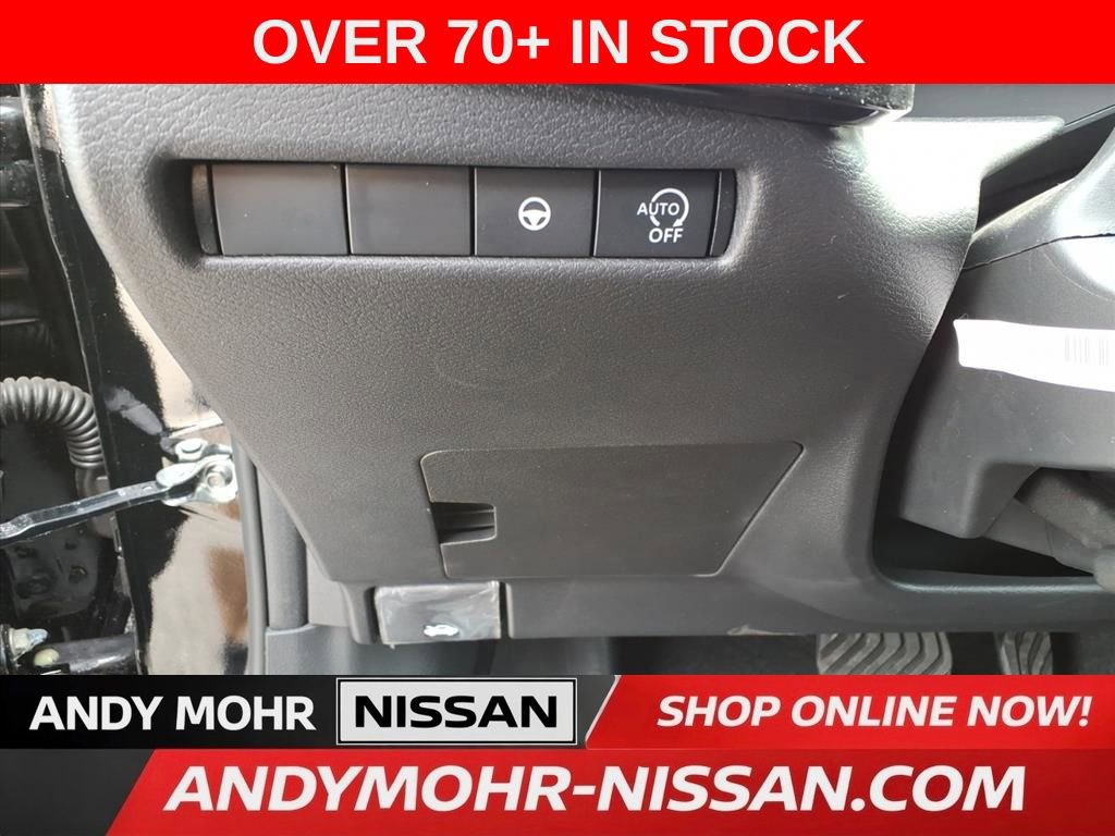 New 2026 Nissan Kicks SR image 17