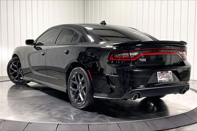 Used 2022 Dodge Charger R/T w/ Plus Group RWD image 12