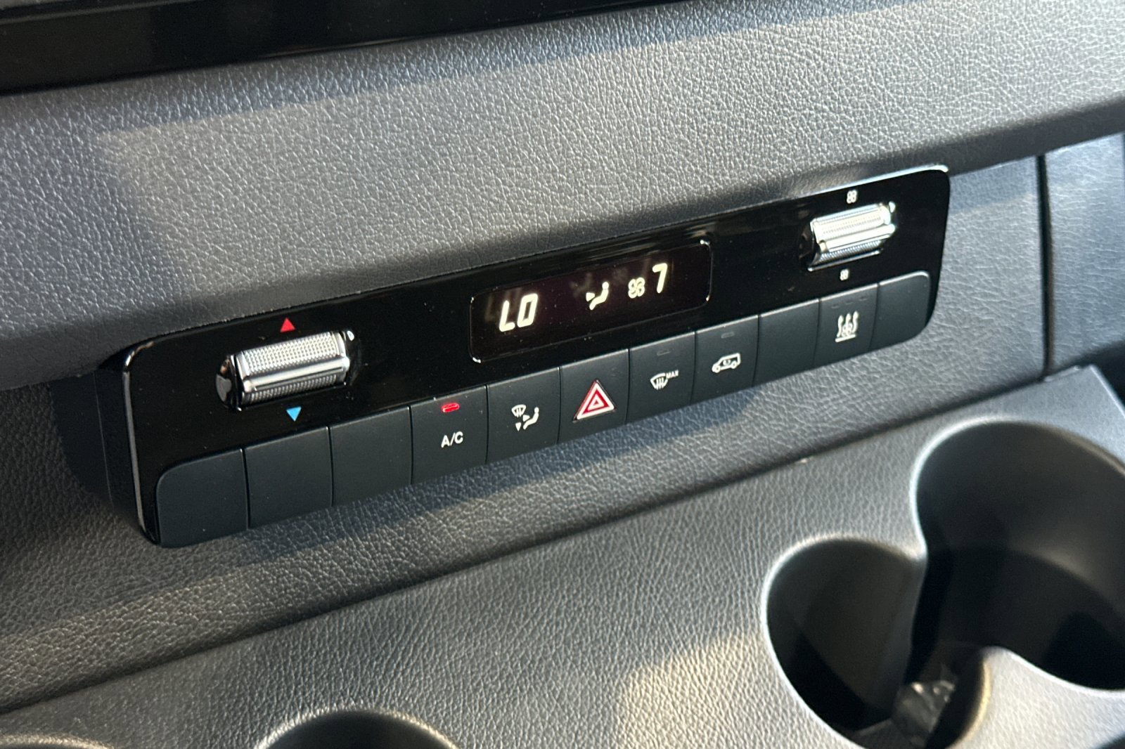 New 2024 Mercedes-Benz eSprinter 170 Cargo image 19