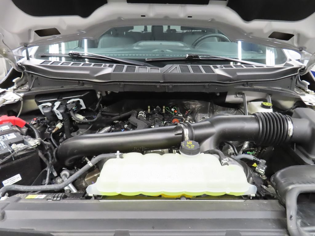 Used 2025 Ford F150 Lariat AWD/4WD image 28