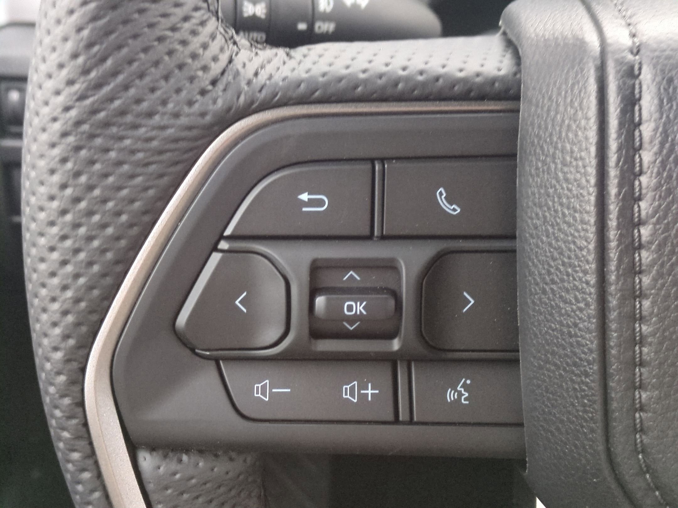 New 2026 Toyota Tacoma TRD Off-Road AWD/4WD image 13