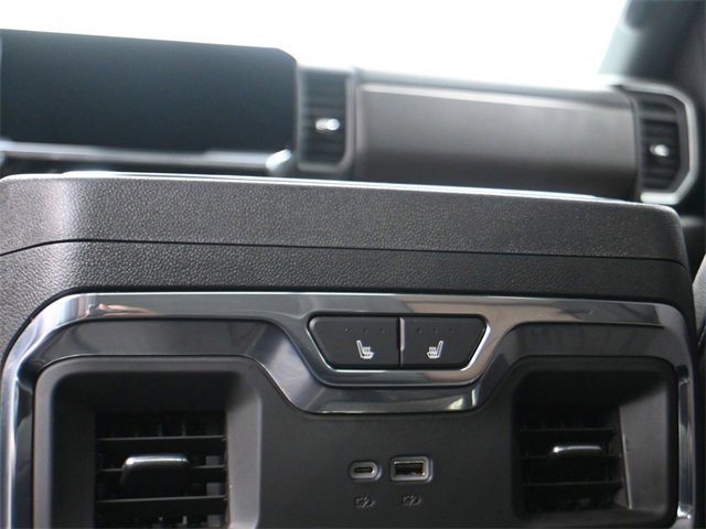 Used 2024 Chevrolet Silverado 2500 High Country w/ High Country Premium Package image 25