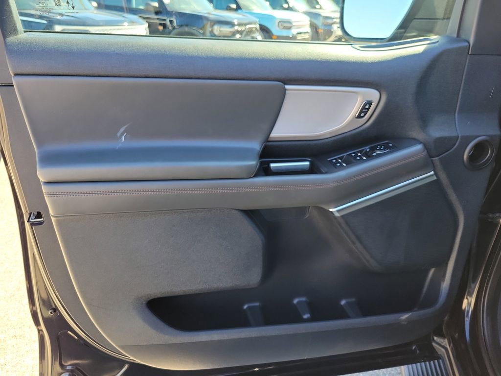 Used 2025 Ford Expedition Max Active RWD image 15
