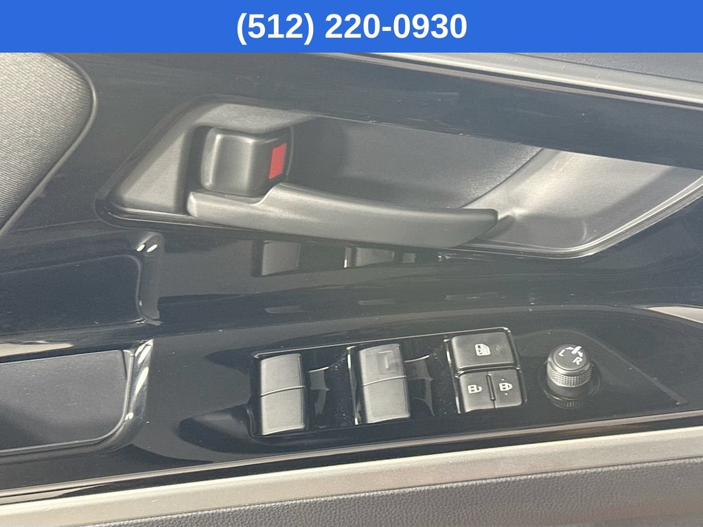 Used 2024 Subaru Solterra AWD/4WD image 21