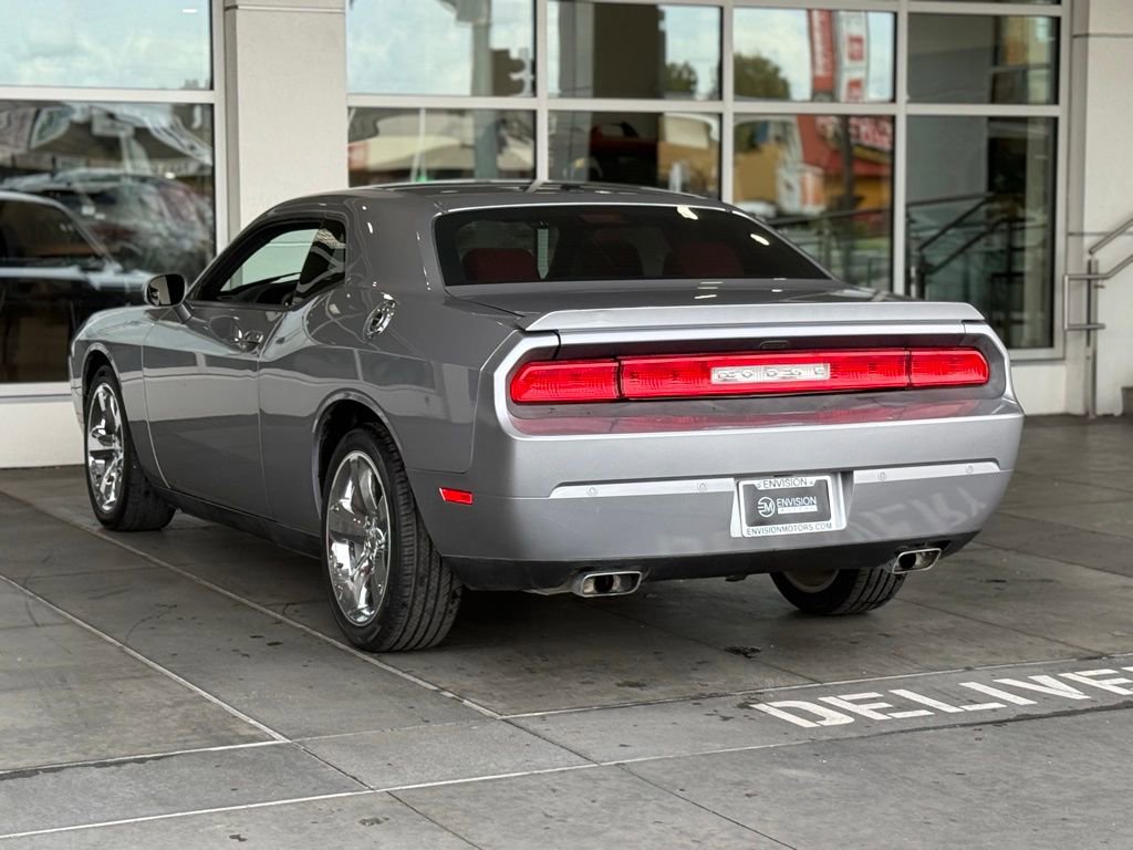 Used 2014 Dodge Challenger SXT Plus image 9