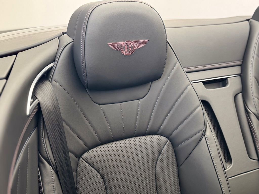 Used 2024 Bentley Continental GT V8 image 5