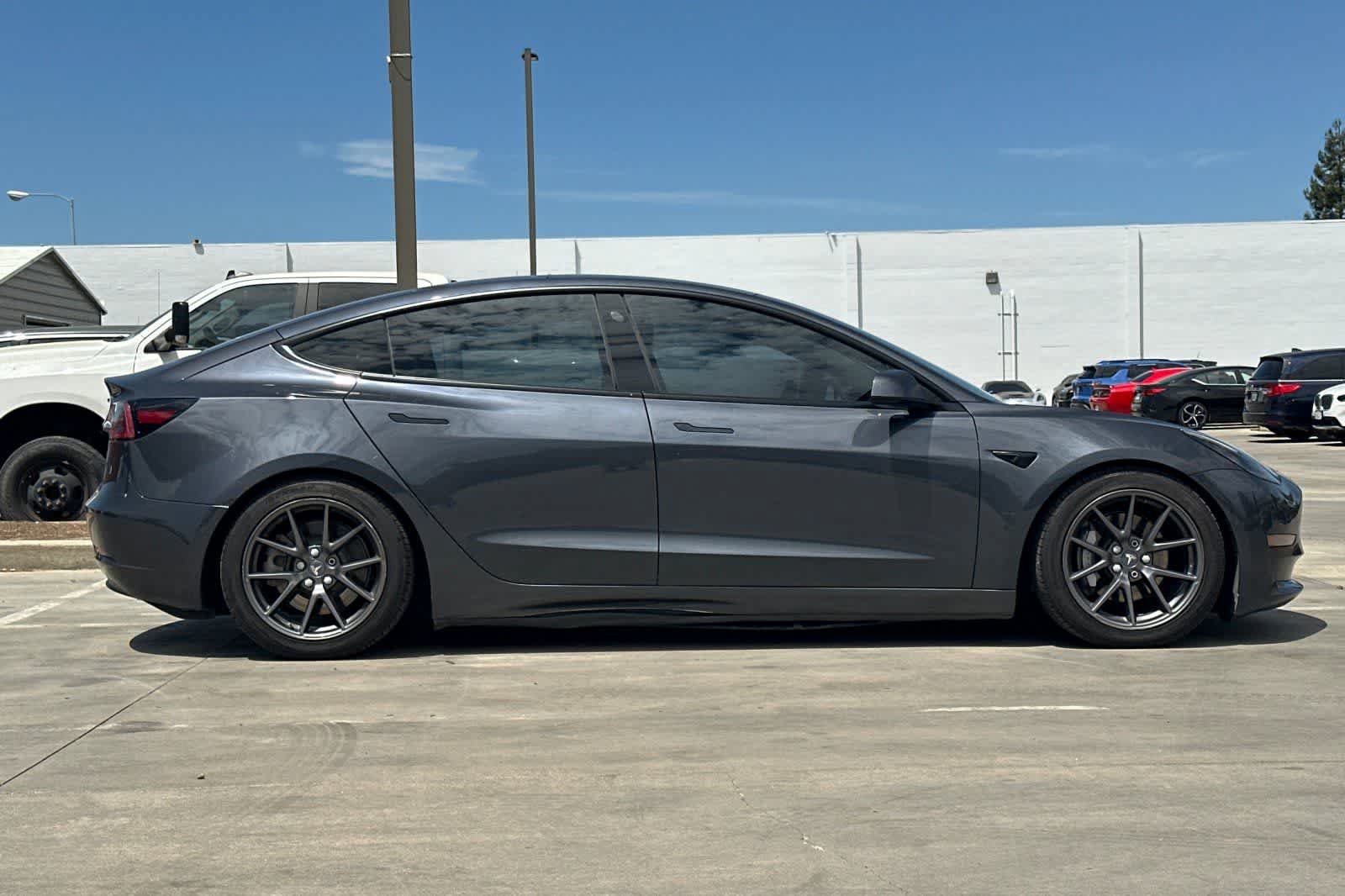 Used 2021 Tesla Model 3 Long Range AWD/4WD image 9