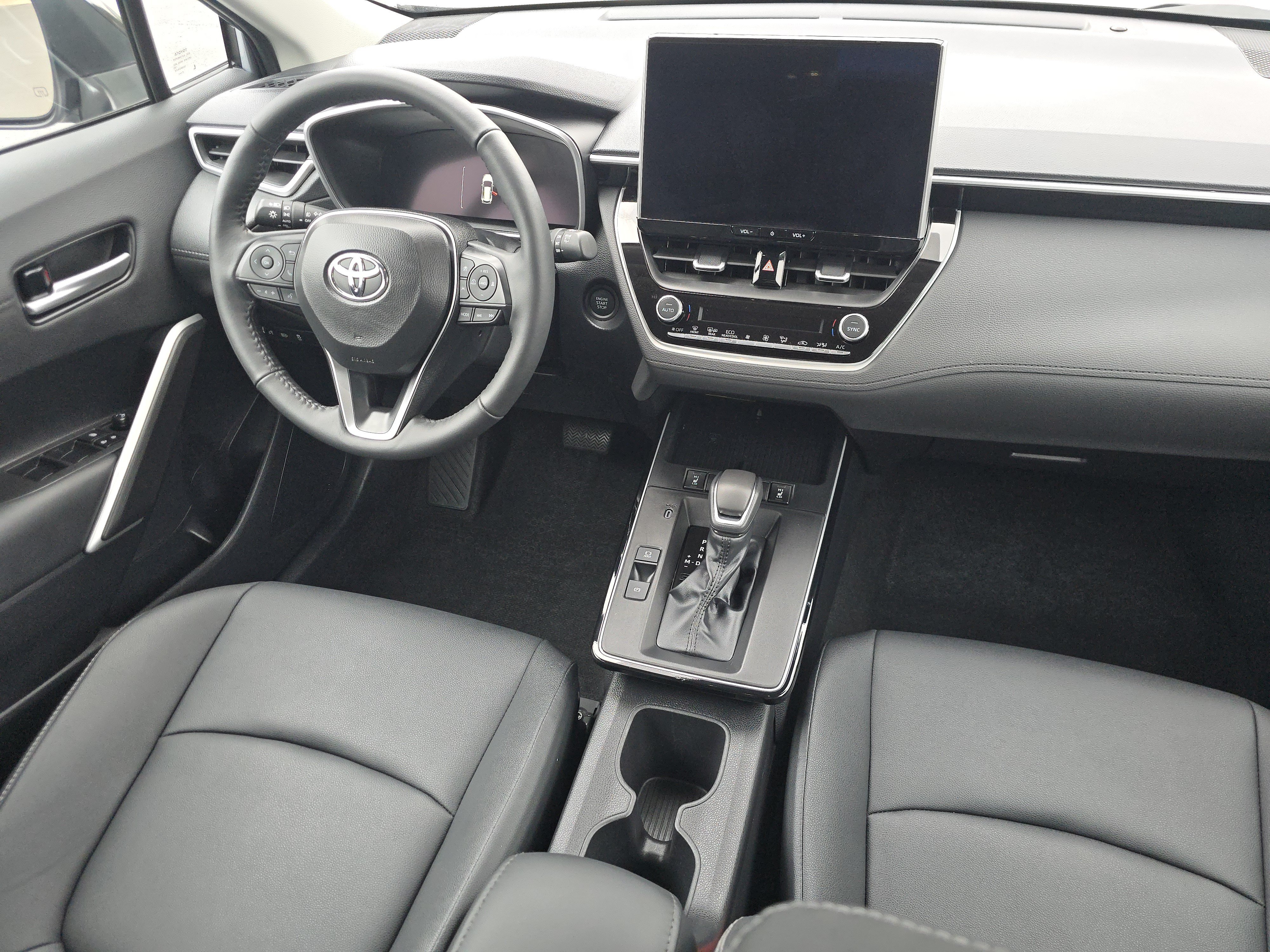 Used 2026 Toyota Corolla Cross XLE AWD/4WD image 20