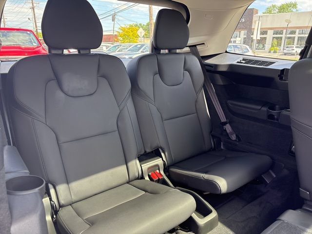 Used 2025 Volvo XC90 B6 Plus AWD/4WD image 15