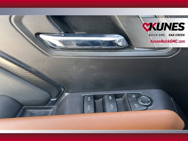 Used 2023 GMC Canyon AT4 w/ Canyon Safety Plus Package image 8