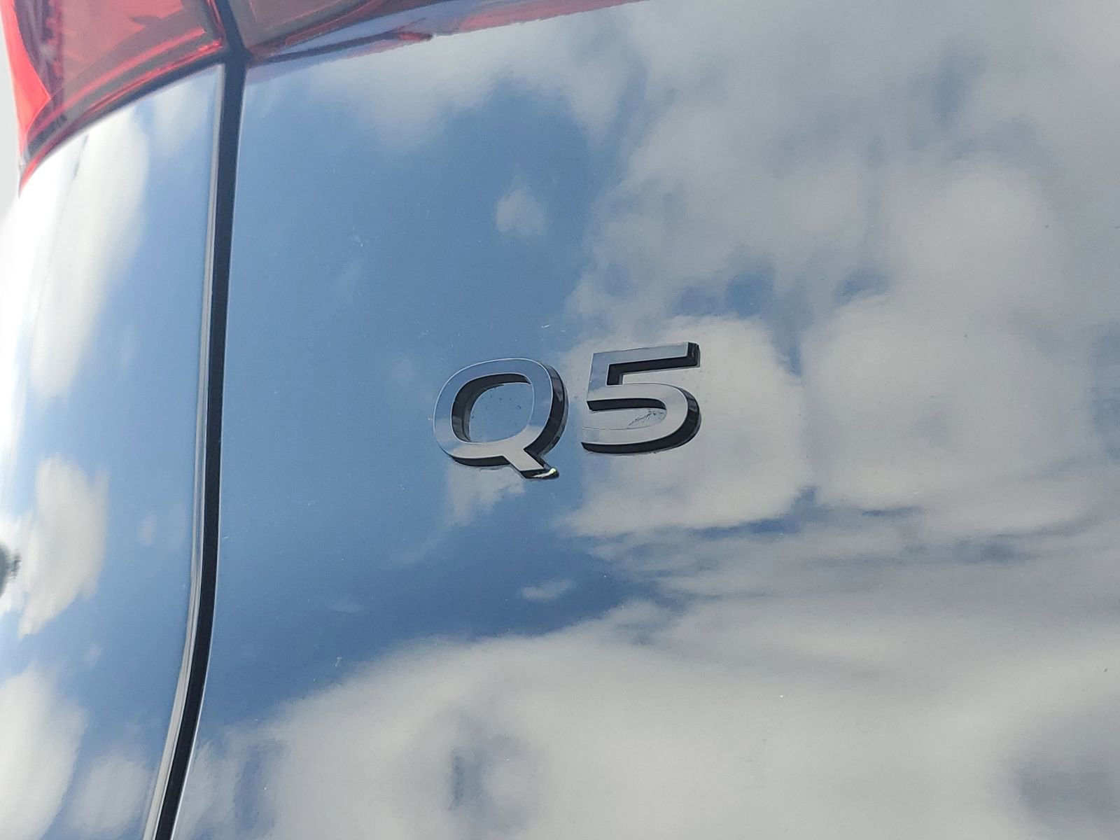 Used 2025 Audi Q5 Premium w/ Convenience Package AWD/4WD image 7