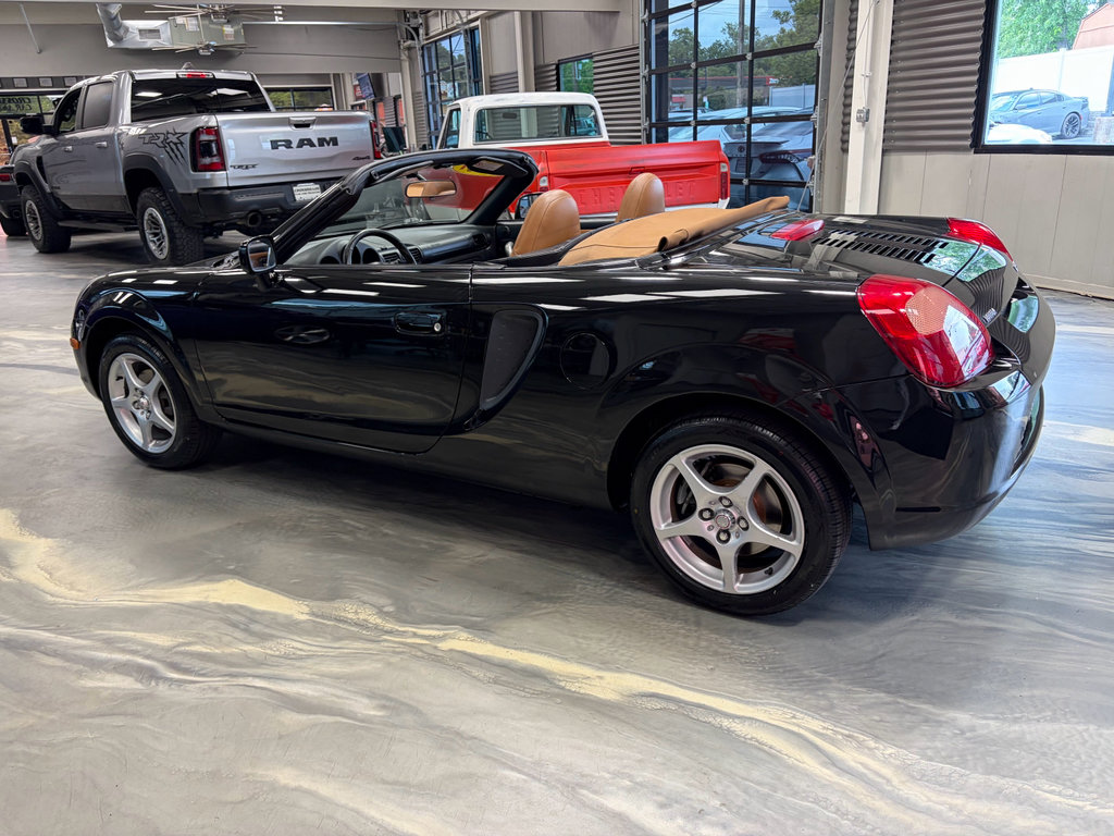 Used 2001 Toyota MR2 RWD image 27