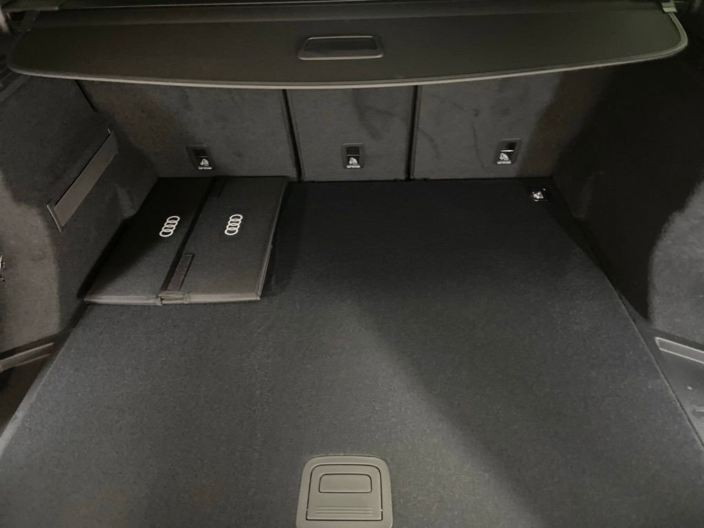 New 2025 Audi Q5 Premium Plus image 6