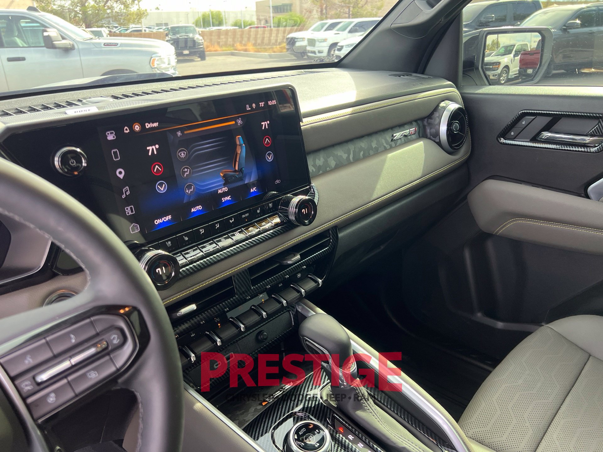 Used 2025 Chevrolet Colorado ZR2 w/ ZR2 Bison Edition AWD/4WD image 35