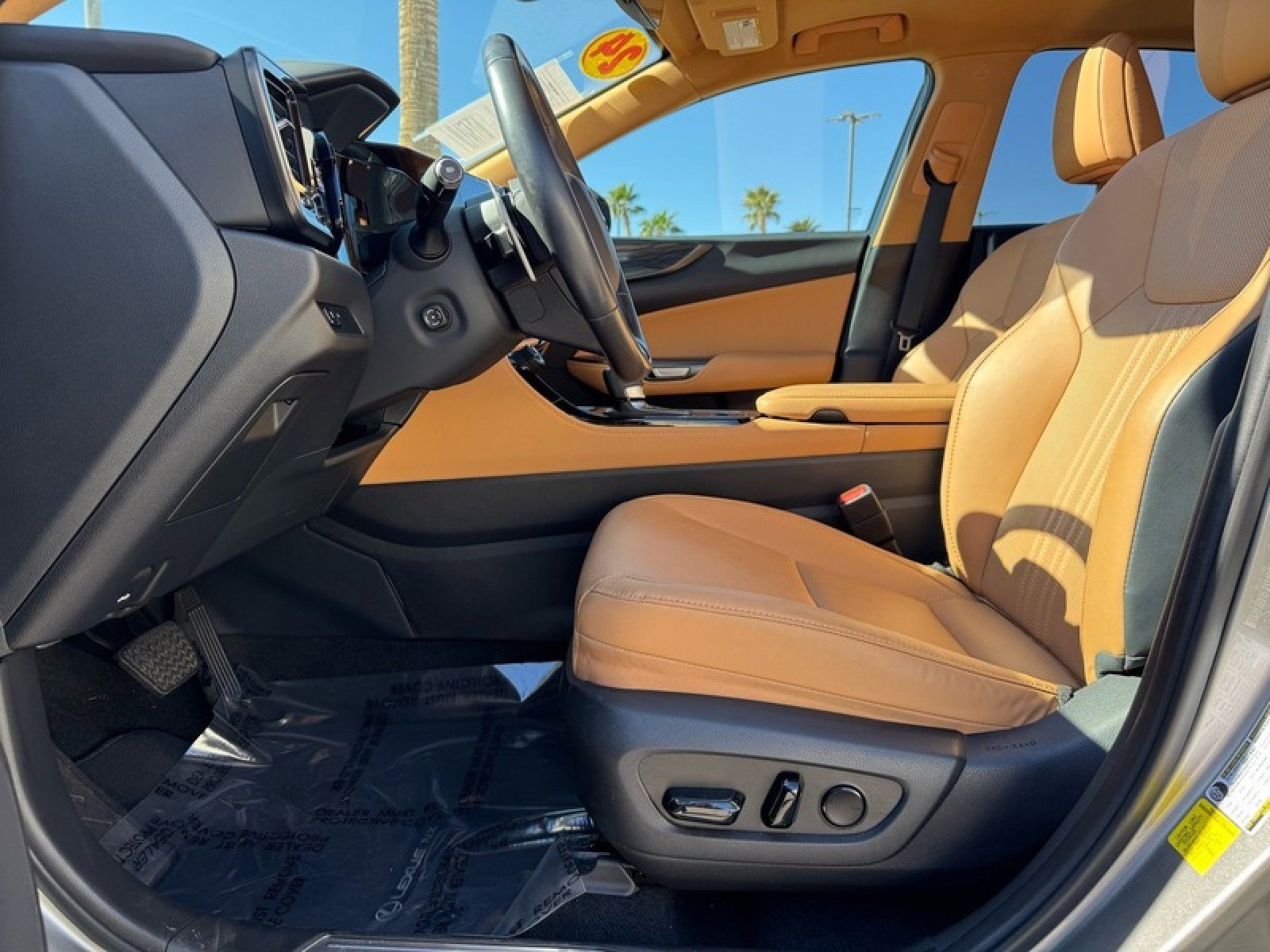 Used 2024 Lexus NX 250 FWD w/ Cold Area Package image 13