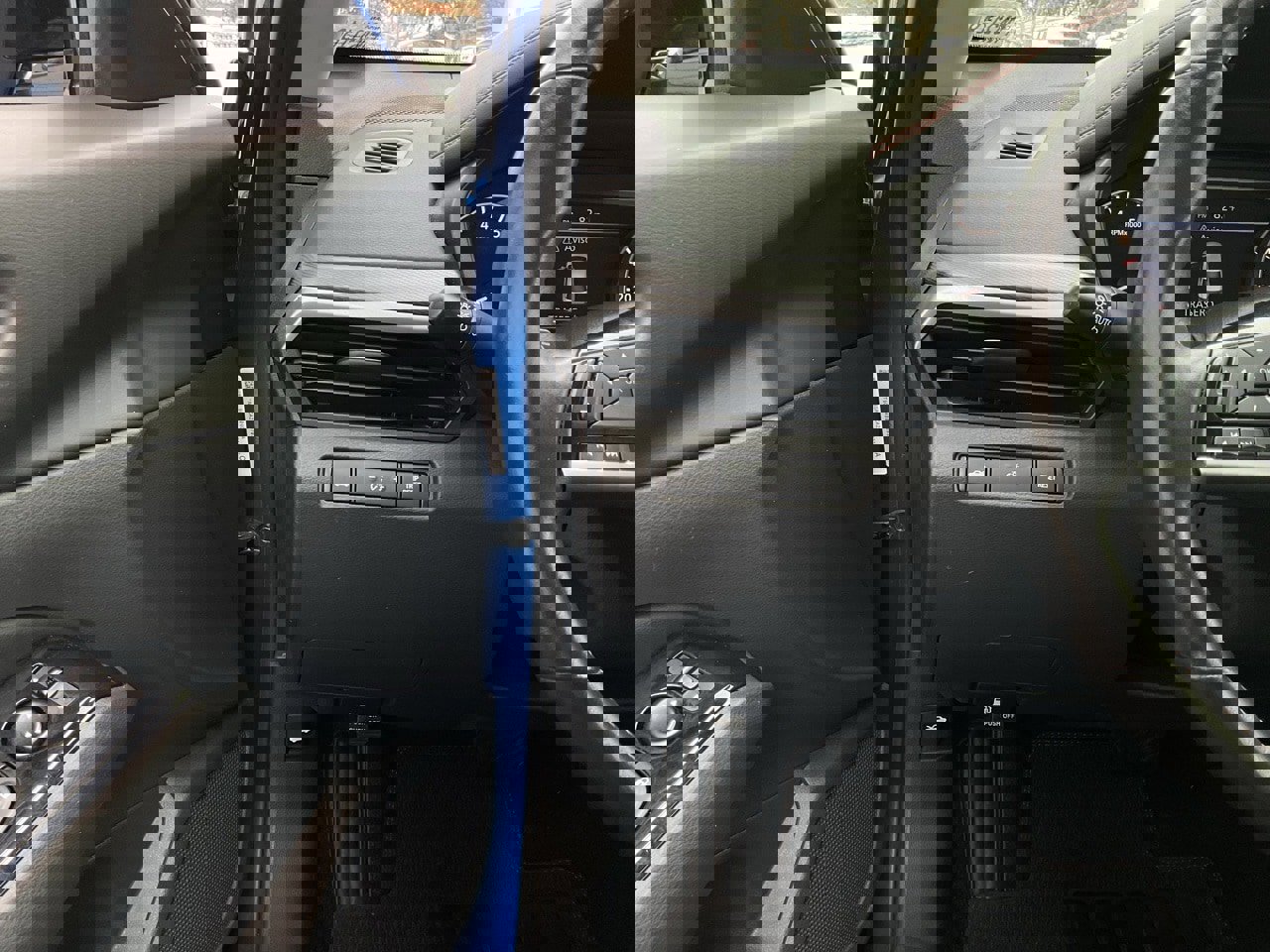 Used 2025 Nissan Altima 2.5 SR image 24