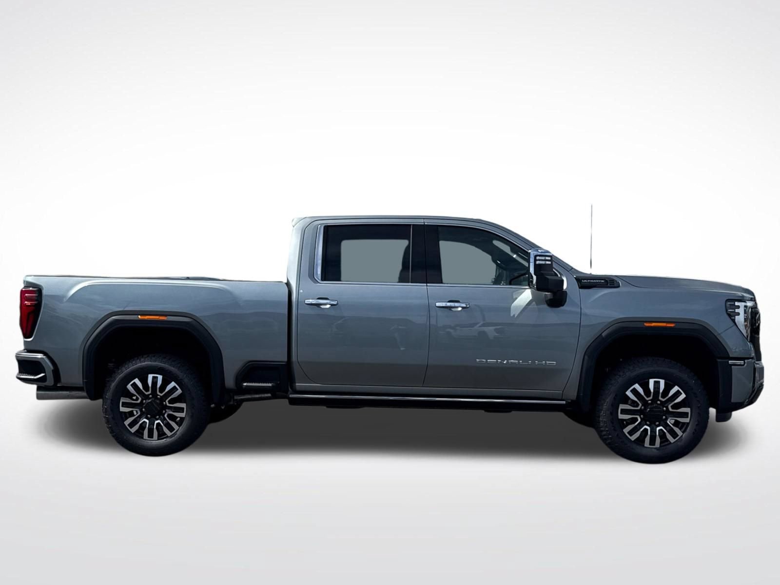 New 2026 GMC Sierra 3500 Denali Ultimate AWD/4WD image 8