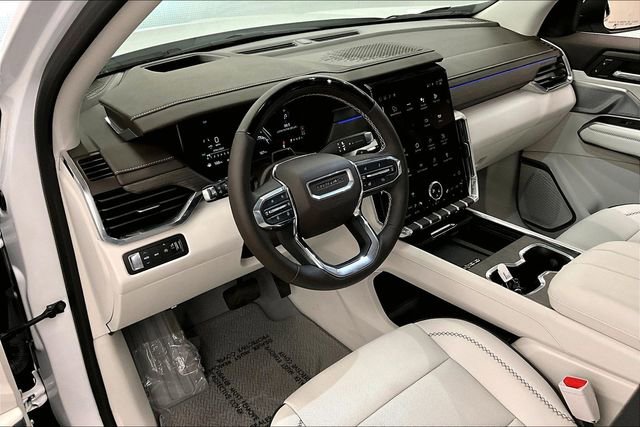 Used 2025 GMC Acadia Denali w/ Super Cruise Package image 14