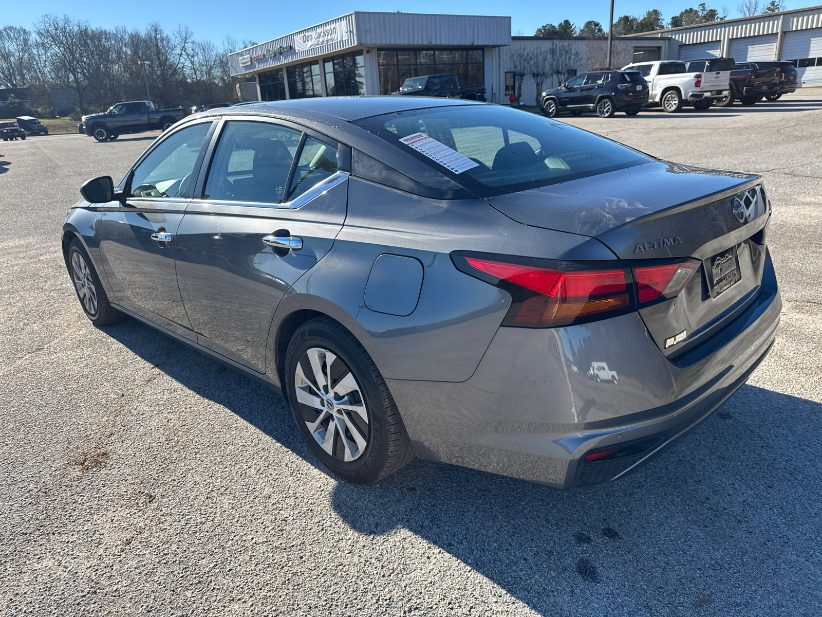 Used 2024 Nissan Altima 2.5 S image 7