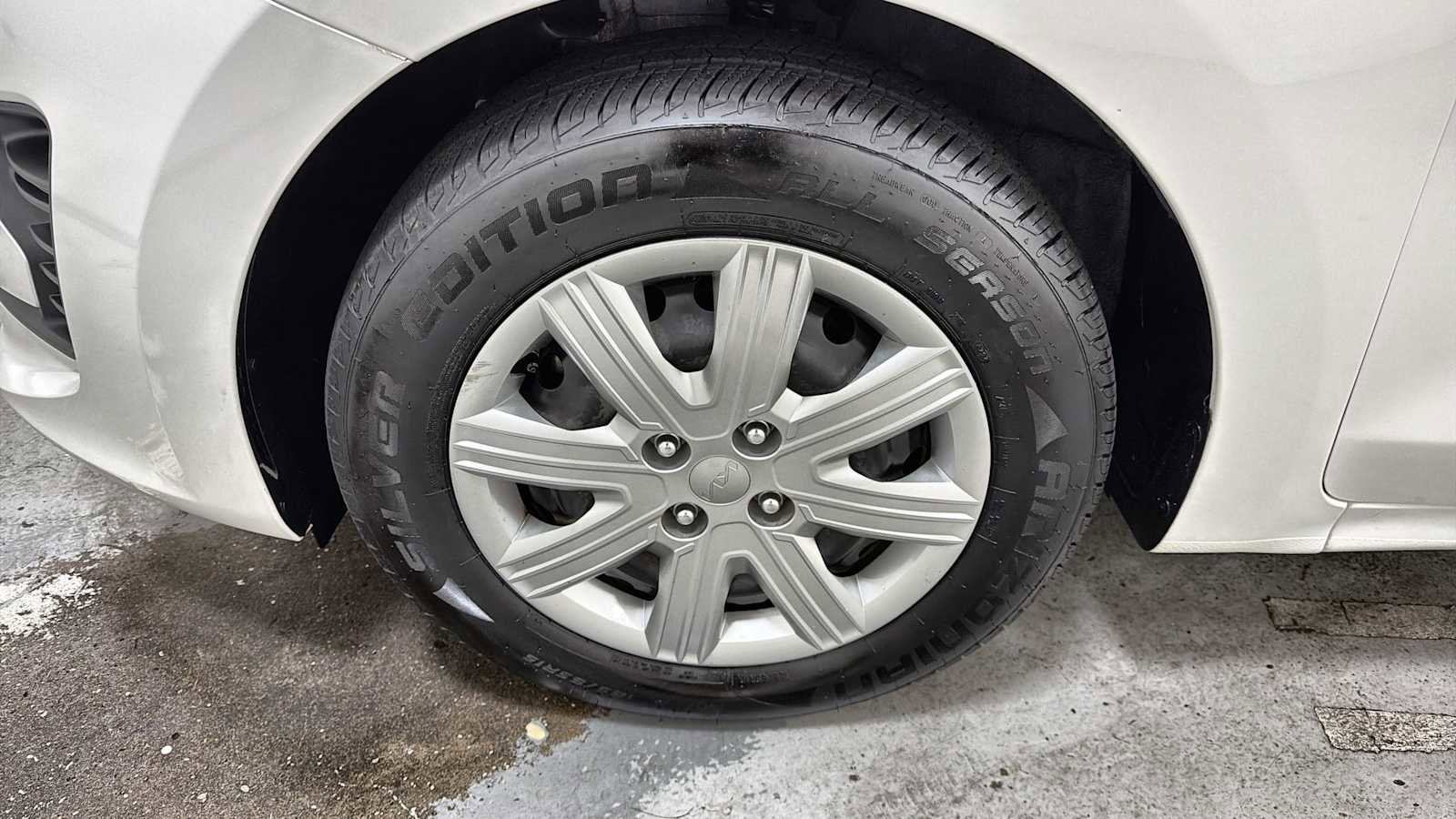 Used 2022 Kia Rio LX image 10