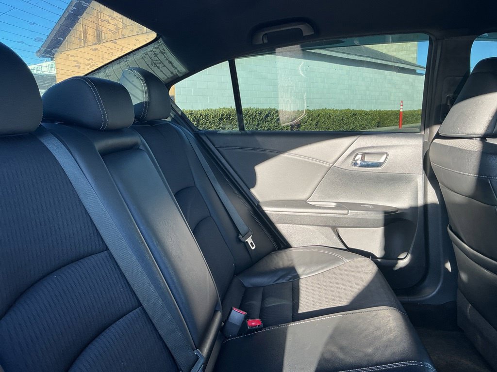 Used 2016 Honda Accord Sport image 21