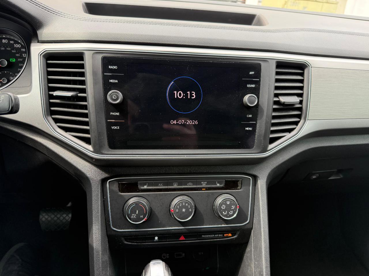 Used 2018 Volkswagen Atlas SE image 31