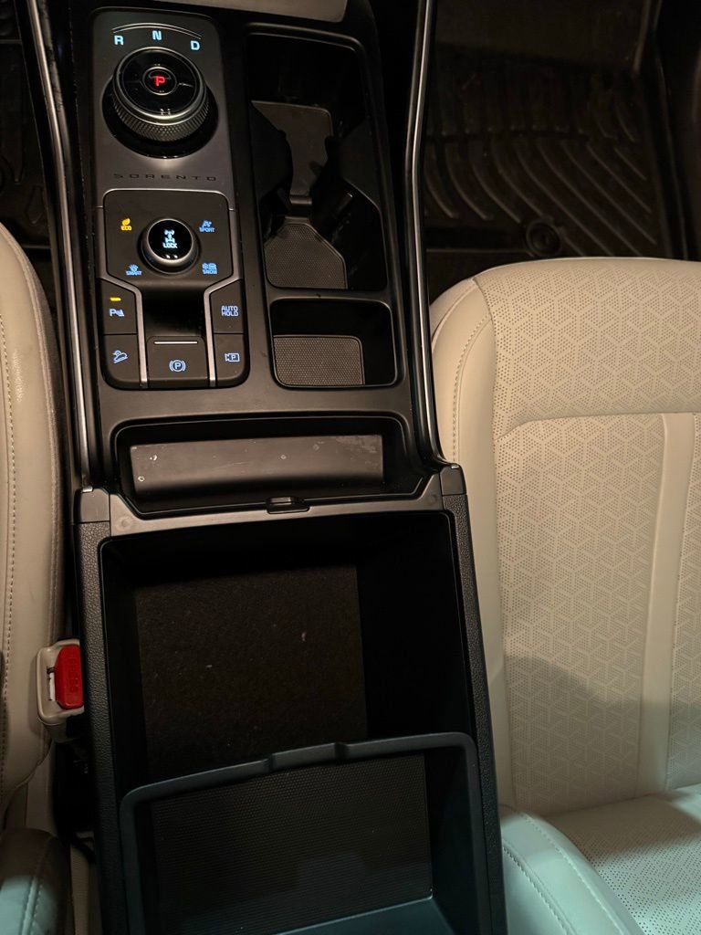 Certified 2024 Kia Sorento EX image 16