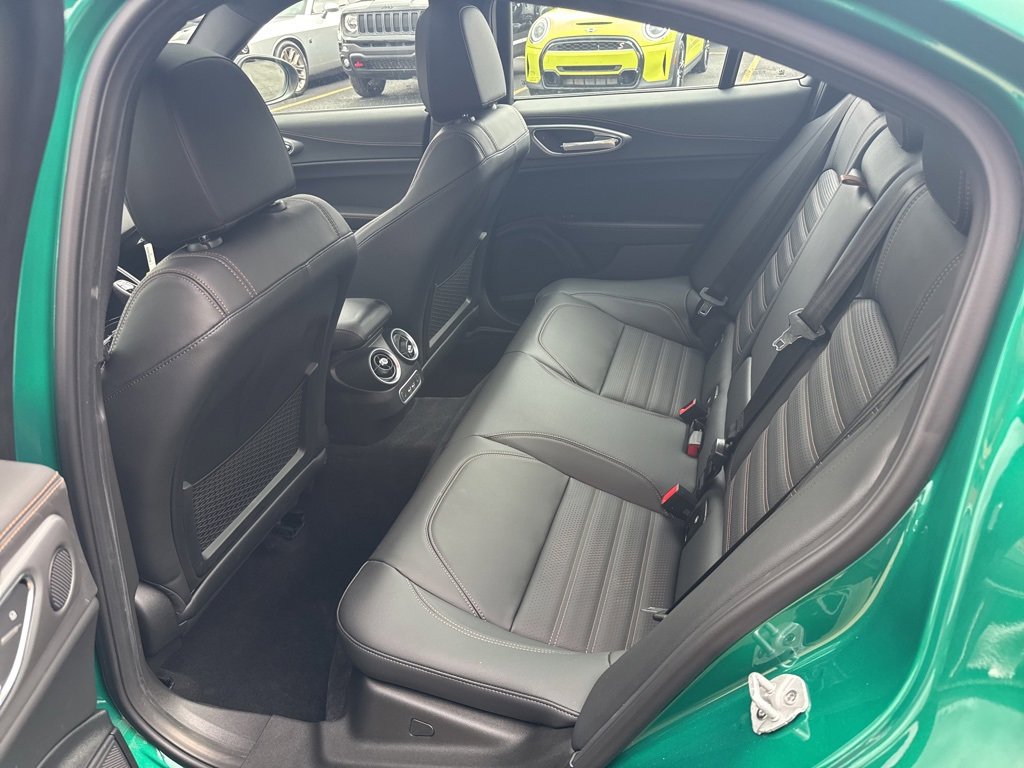 New 2025 Alfa Romeo Giulia AWD w/ Driving Assist Package image 17
