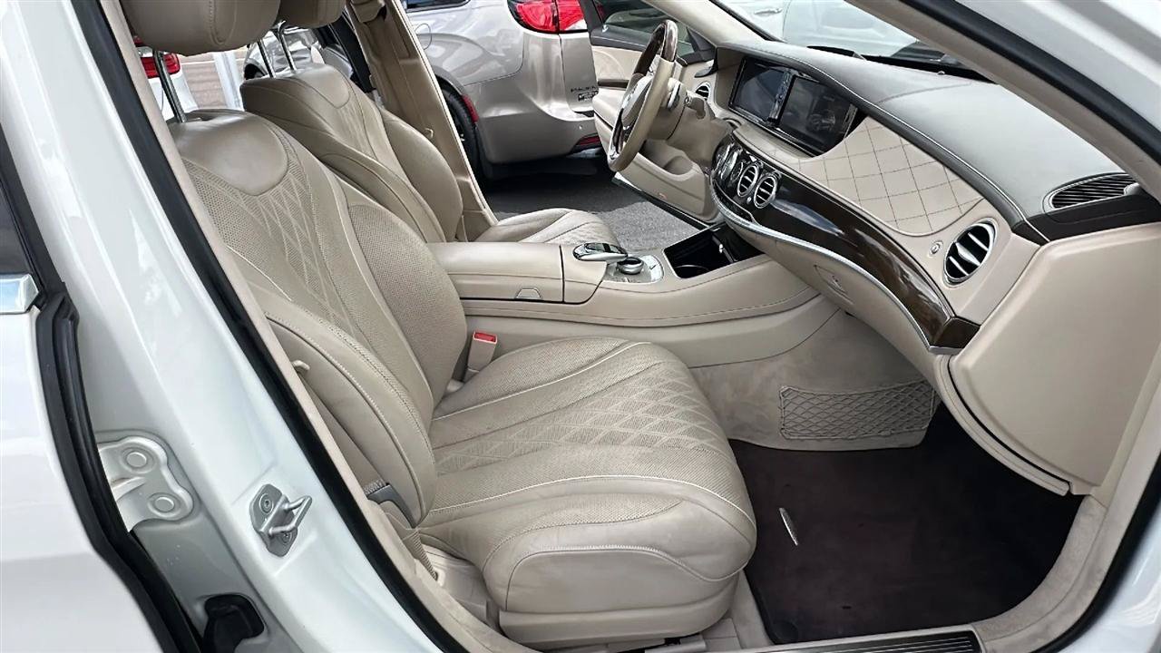 Used 2017 Mercedes-Benz S 550 Sedan image 31