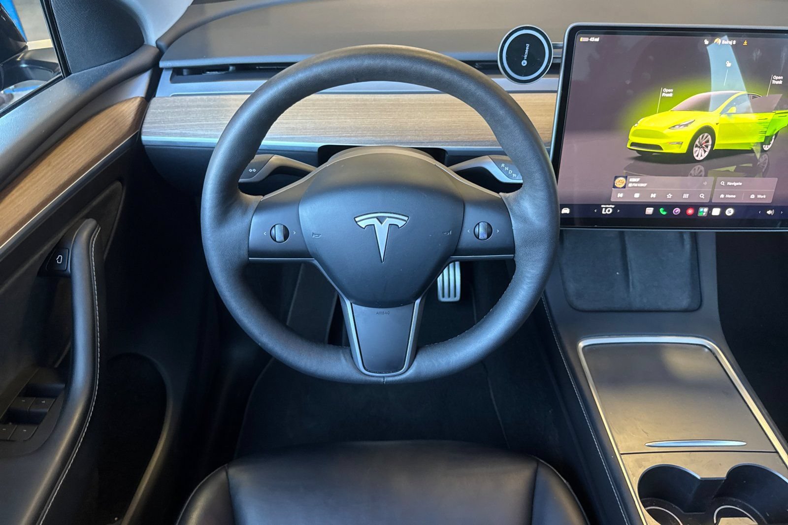 Used 2025 Tesla Model Y Performance AWD/4WD image 17