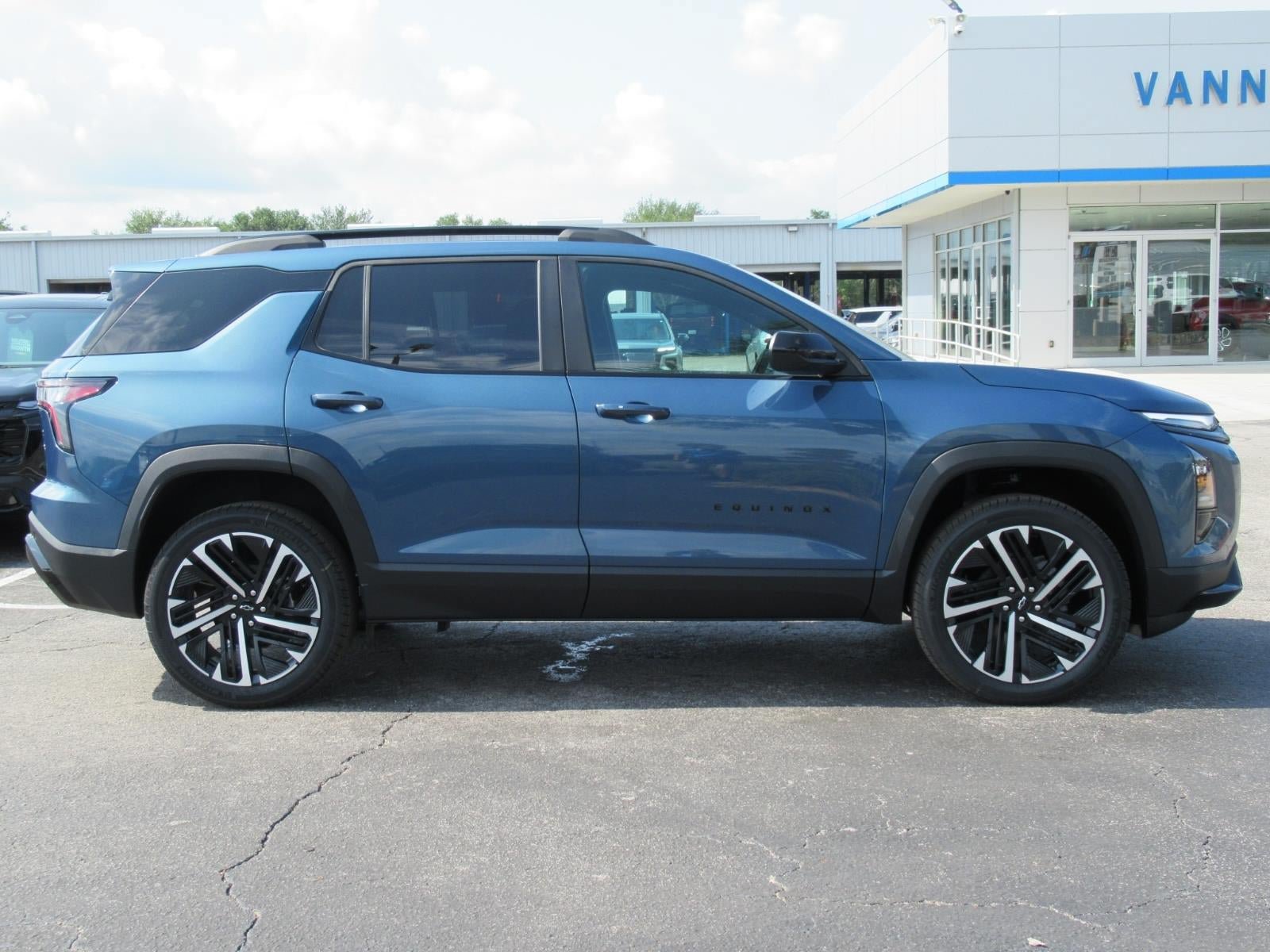New 2026 Chevrolet Equinox RS FWD image 4