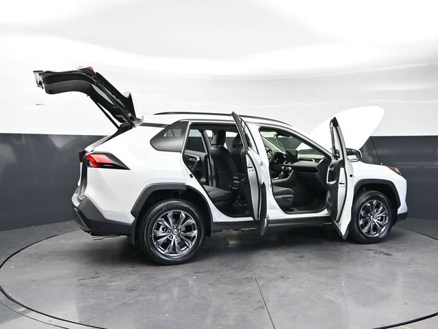 Used 2023 Toyota RAV4 Limited AWD/4WD image 29