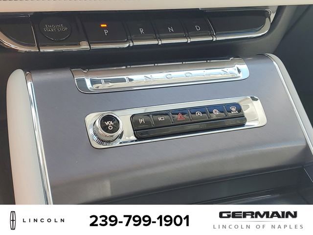 New 2025 Lincoln Aviator 2WD image 30