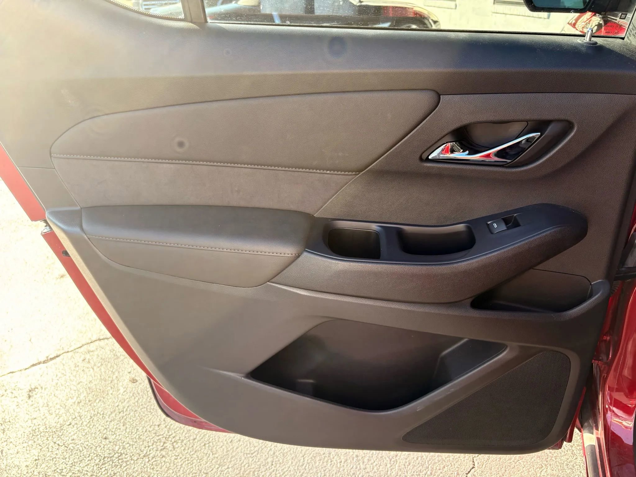 Used 2022 Chevrolet Traverse High Country w/ LPO, Floor Liner Package image 13