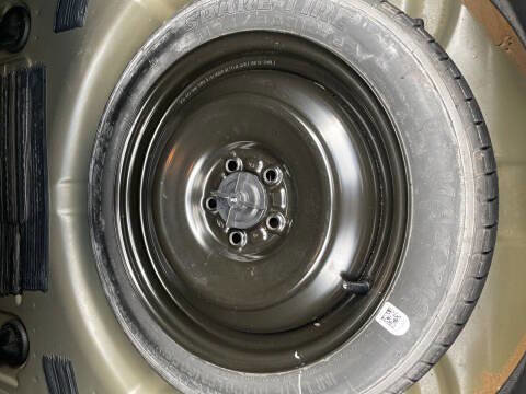 Used 2015 Ford Fusion SE image 5