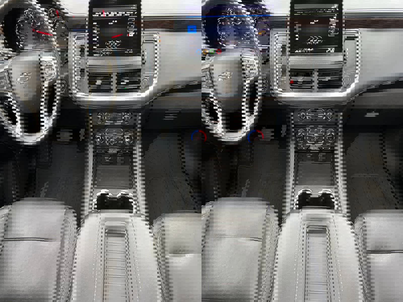 Used 2021 Chevrolet Tahoe Z71 w/ Z71 Signature Package image 3