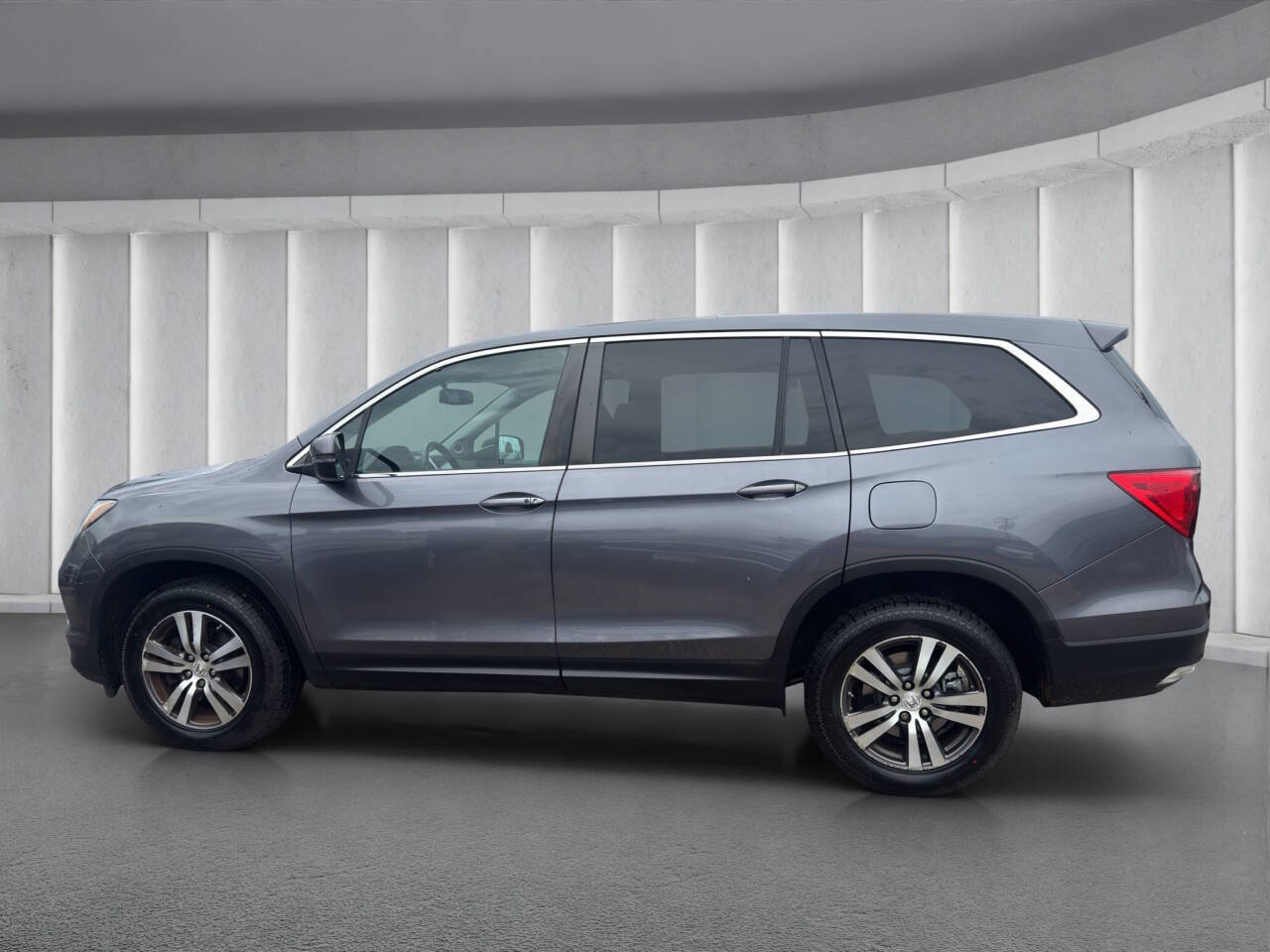 Used 2016 Honda Pilot EX-L image 2