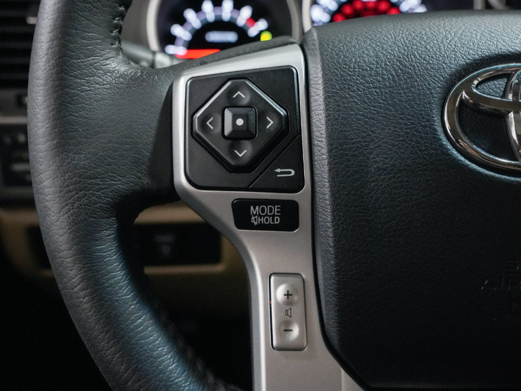 Used 2017 Toyota Sequoia Platinum RWD image 14