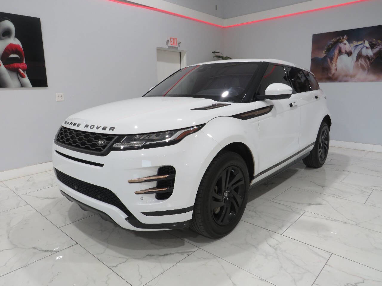 Used 2020 Land Rover Range Rover Evoque R-Dynamic S image 9