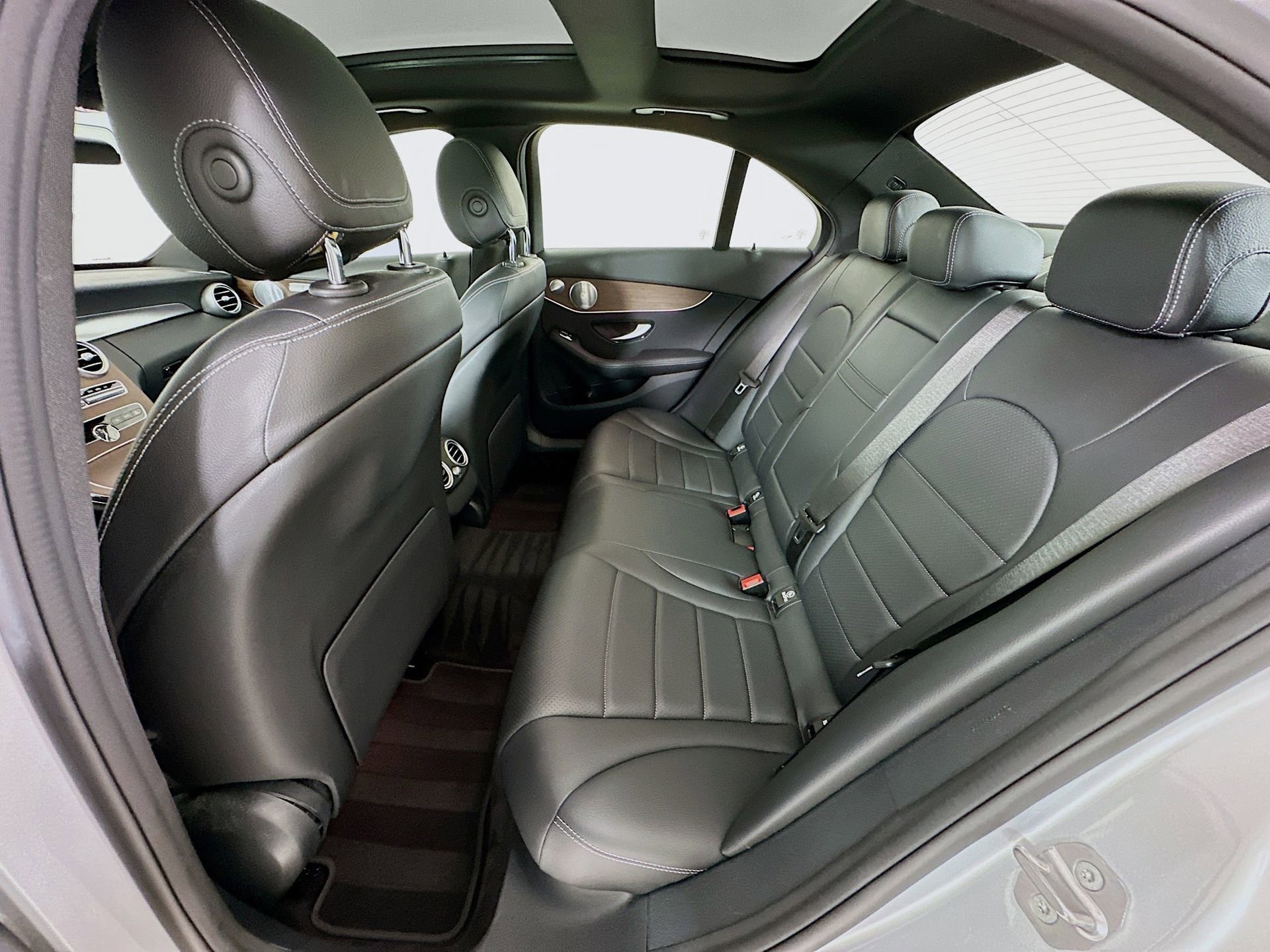 Used 2021 Mercedes-Benz C 300 Sedan image 26