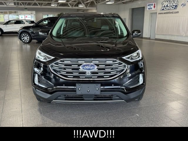 Used 2022 Ford Edge Titanium w/ Equipment Group 301A AWD/4WD image 3